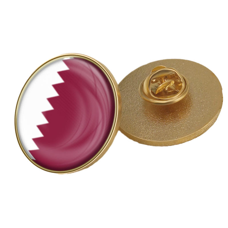 Fabricantes Metal de metal personalizado Aleación de zinc suave Hard duro a granel Qatar National Day Flagel Pon Insignia abierta